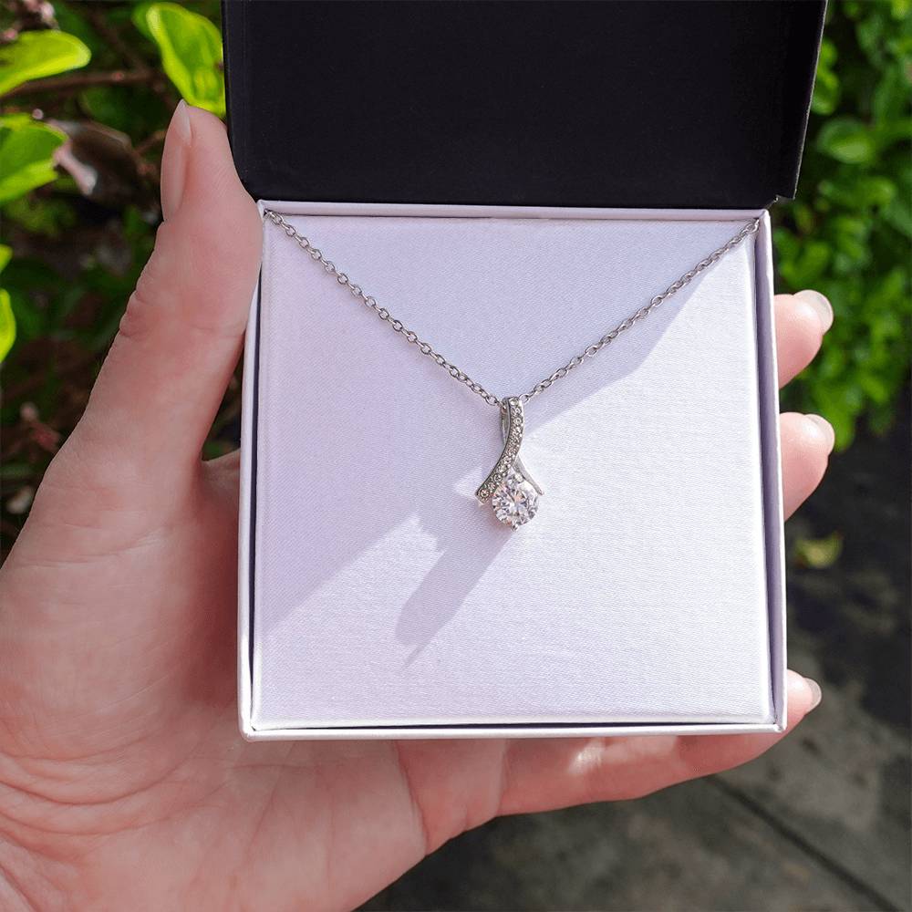 She Is Your Everything – Personalized Alluring Beauty Necklace