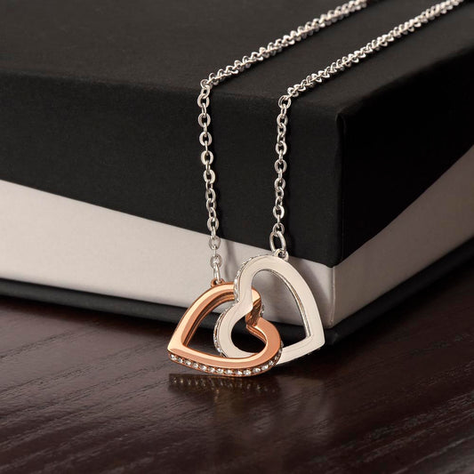 Connected Hearts – Interlocking Hearts Necklace