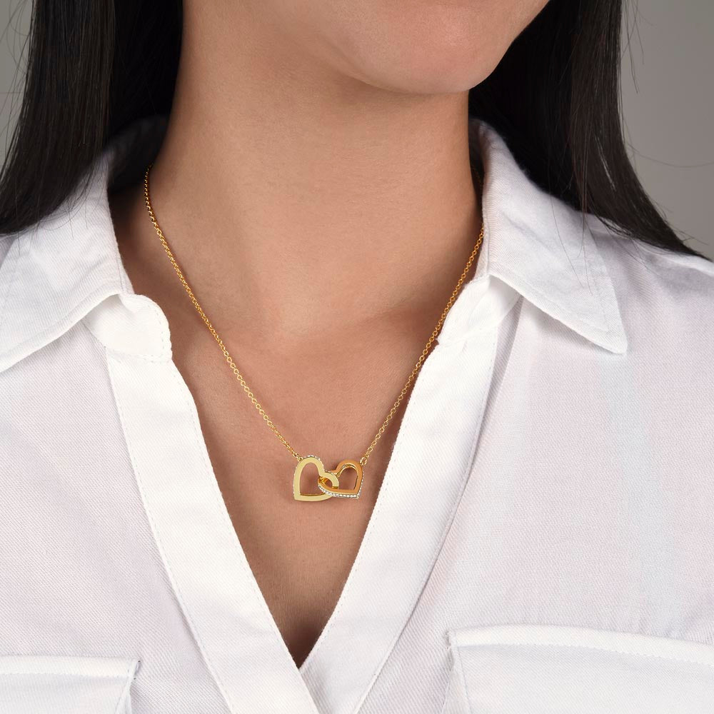 Connected Hearts – Interlocking Hearts Necklace