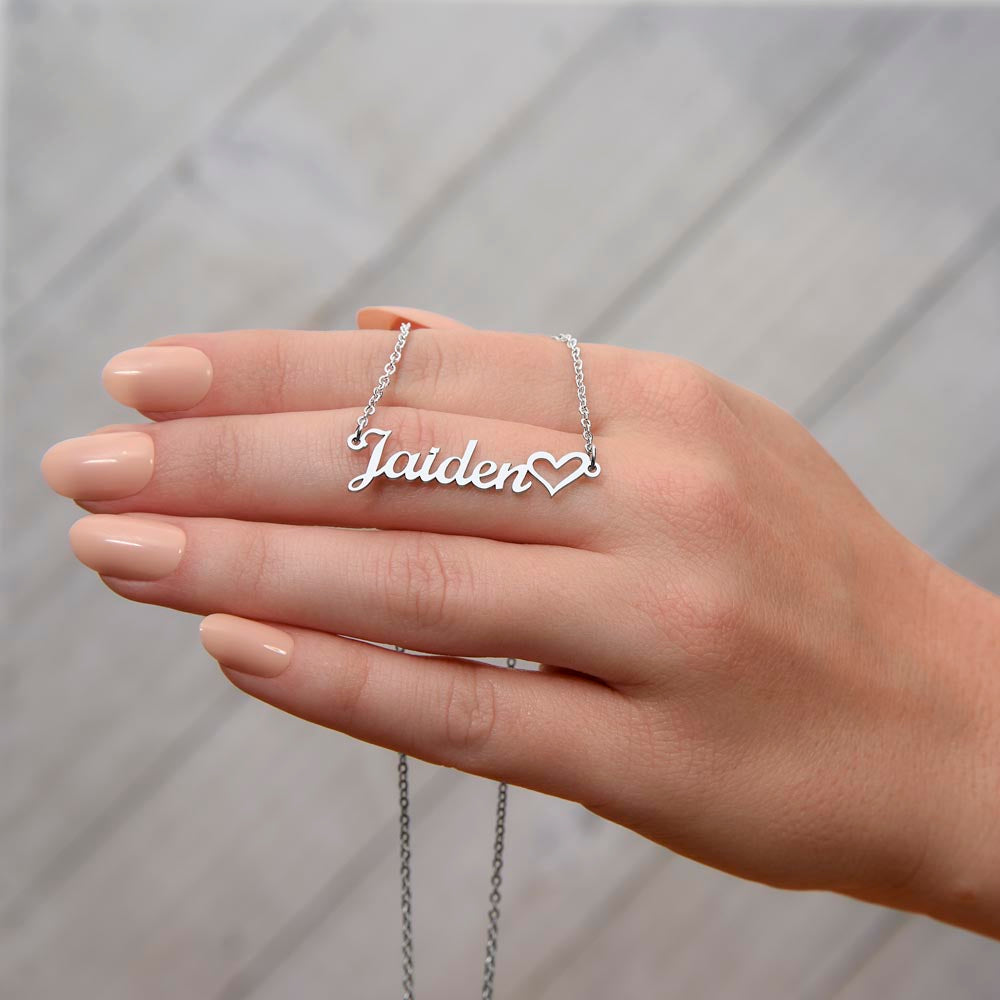 A Heart With Her Name – Personalized Heart Name Necklace