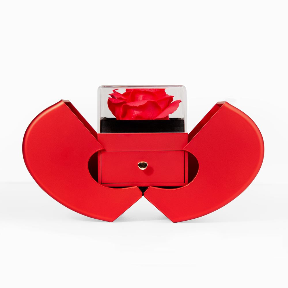 Alluring in Bloom – Alluring Beauty Red Heart Rose Box